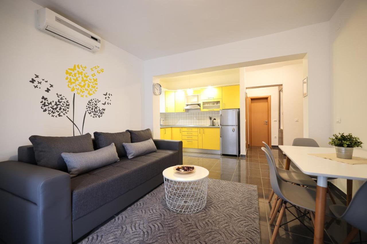 Luxury Villa Nada With Pool Petrcane Bagian luar foto
