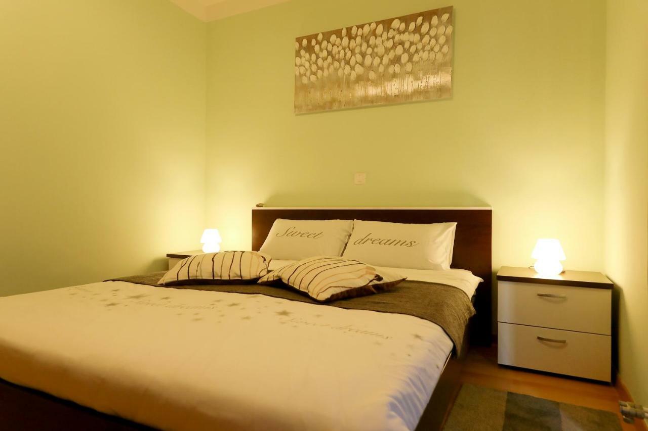 Luxury Villa Nada With Pool Petrcane Bagian luar foto