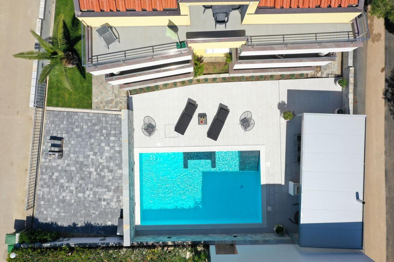 Luxury Villa Nada With Pool Petrcane Bagian luar foto